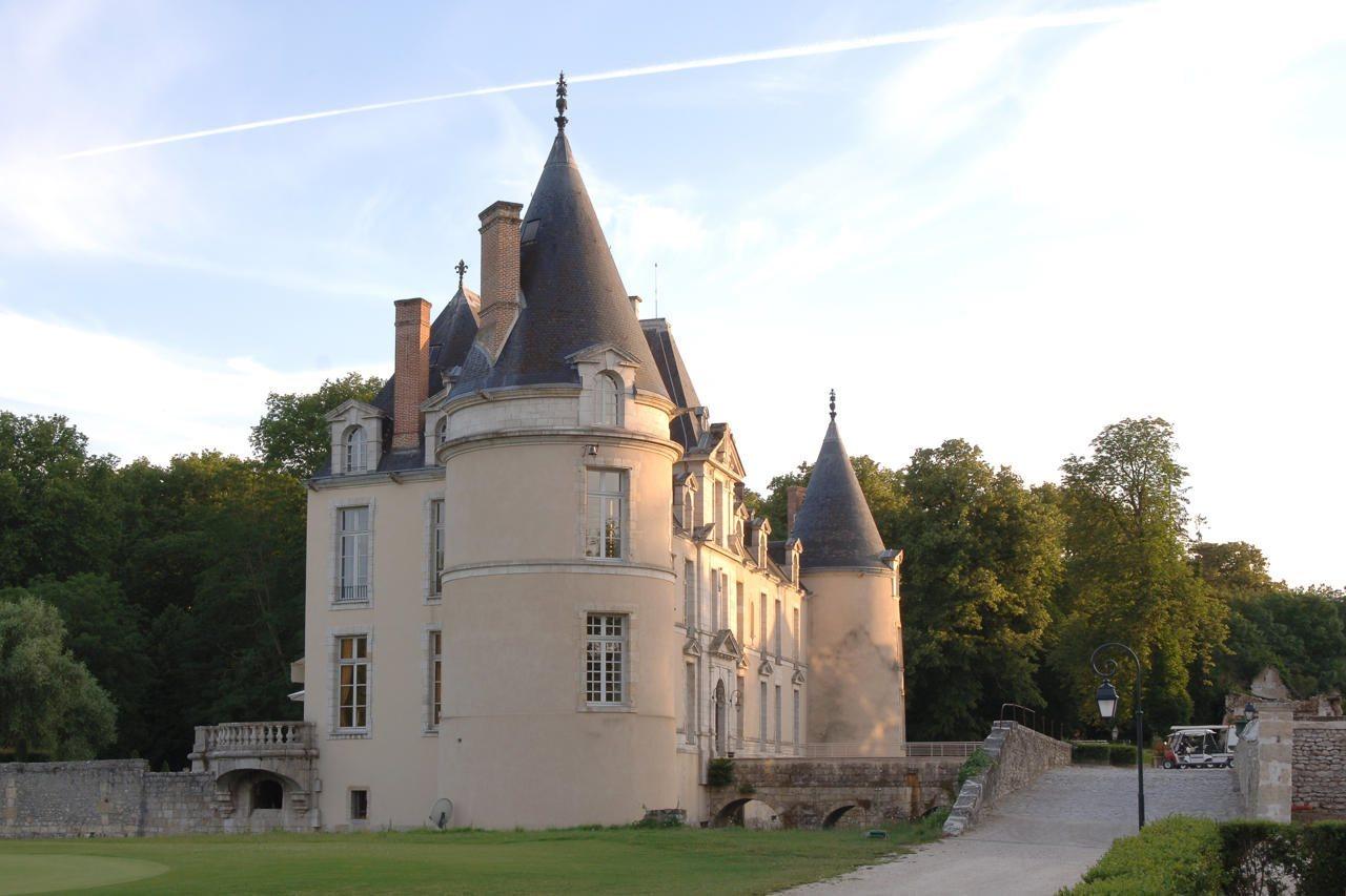 Chateau D'Augerville Golf & Spa Resort Kültér fotó