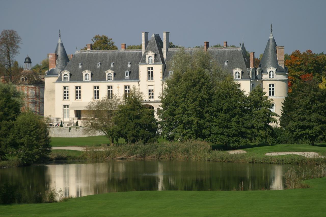 Chateau D'Augerville Golf & Spa Resort Kültér fotó