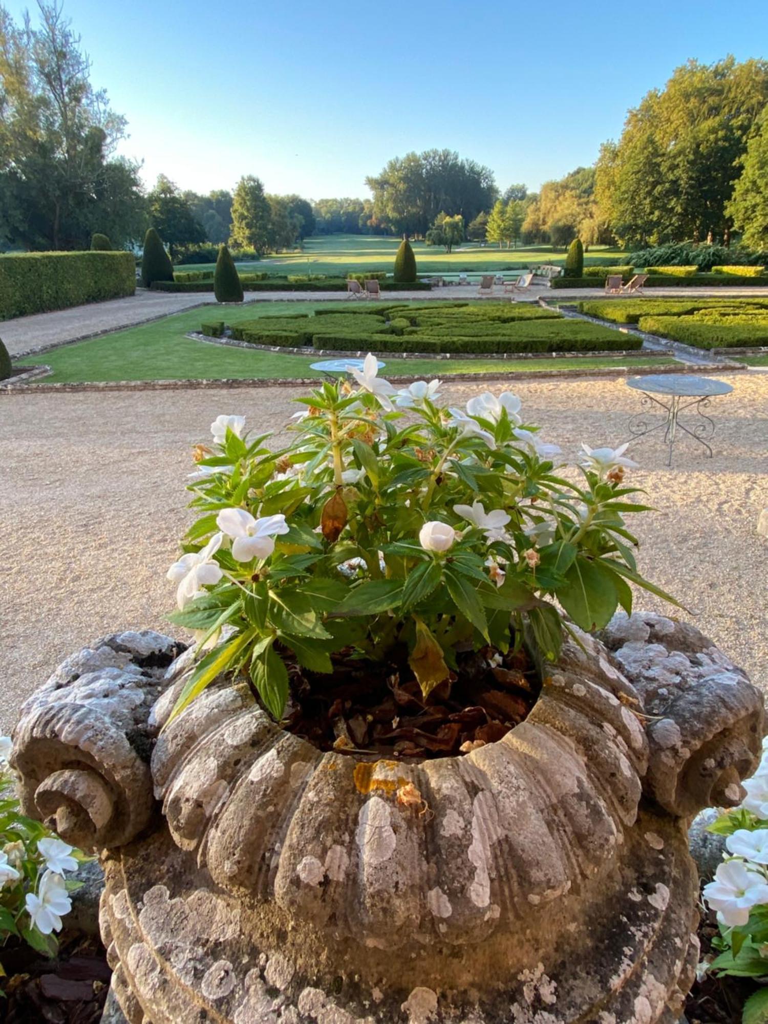 Chateau D'Augerville Golf & Spa Resort Kültér fotó