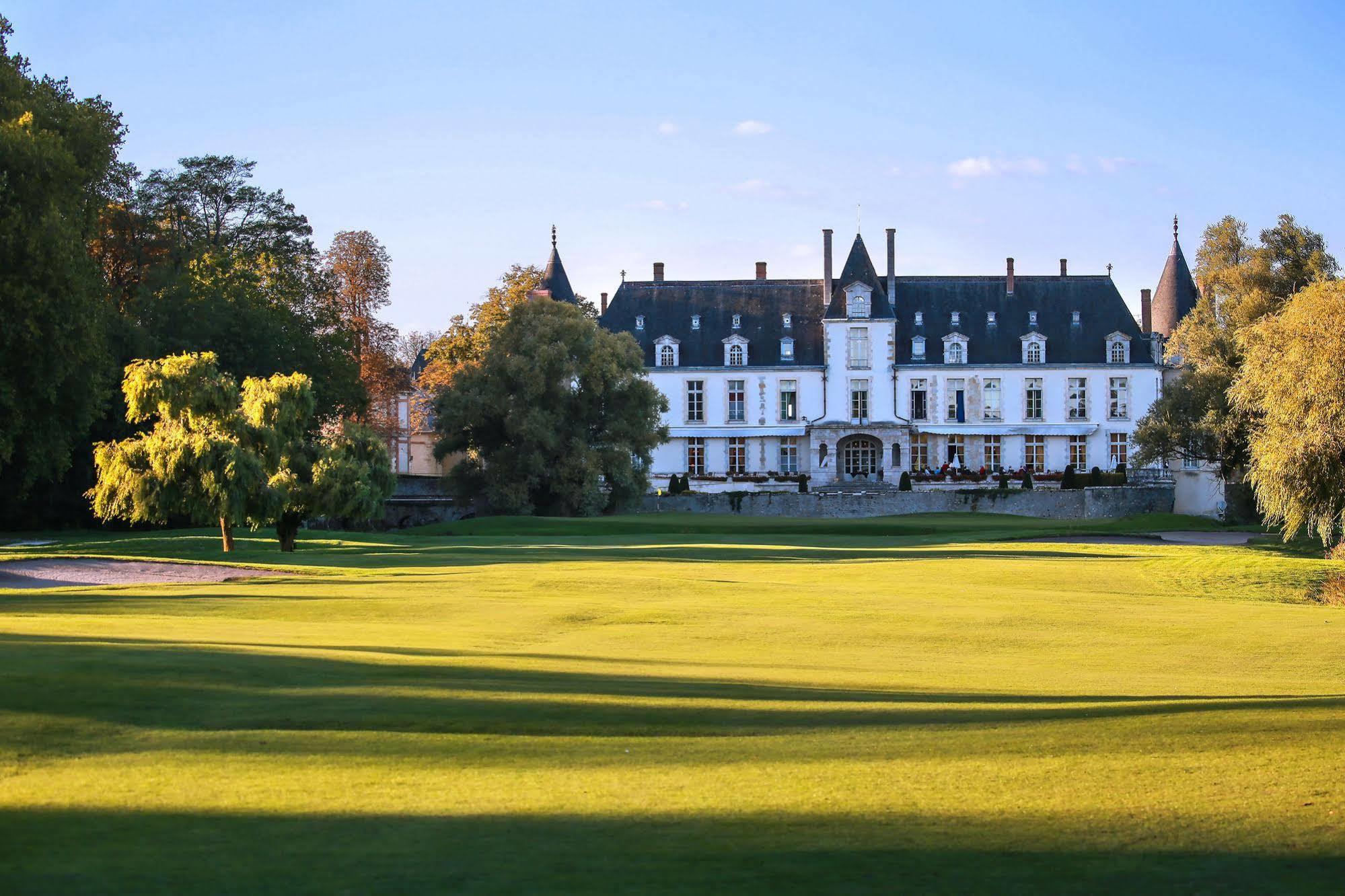 Chateau D'Augerville Golf & Spa Resort Kültér fotó